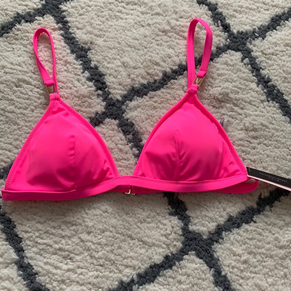 Brand new Victoria Secret bathing suit top!!